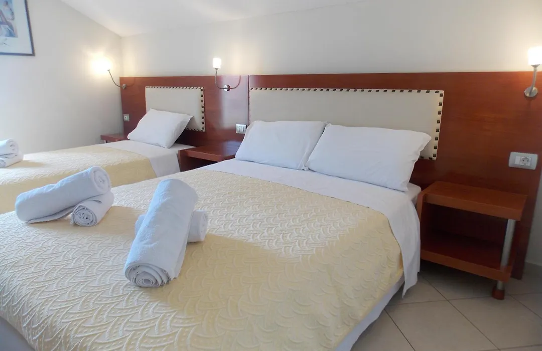Hotel Veli-1